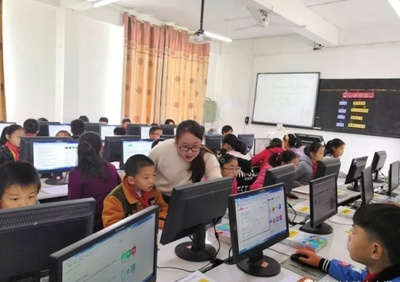 千里送教情意浓，杭州网络技术服务点亮建始县三里乡民族小学课堂